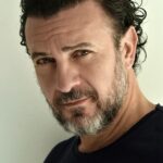 Alejandro Ávila Instagram - Nunca abandones las ganas de hacer de tu vida algo extraordinario.