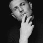 Aleksandr Malinovskiy Instagram - «Мой Бог, зачем так больно…?»… одна из моих любимых! Абсолютно особая для меня! Глубочайшая! Спасибо, Мой дорогой @olegvladi ❤️ #СкороАльбом