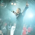 Aleksandr Malinovskiy Instagram - Многие написали: «Почему в итогах года ты ничего не сказал о музыке?» Объясняю! Музыка занимает особое место в моей жизни! Конечно, это одно из самых главных моих достижений этого года! Событие, к которому я шел много лет и которое навсегда останется в моей памяти!!! И несмотря на то, что сегодня 1-е января... мы уже в работе и придумываем новые интересные дополнения к концерту!!! До встречи, МОИ САМЫЕ ЛУЧШИЕ❤️