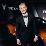 Aleksandr Malinovskiy Instagram - Ну, как Вам…? Может нужно чаще носить костюм? Что-то я совсем редко стал в них появляться, хотя, по мне - это ЛЮКС🔥❤️😎 @voyah_msc @nick_mart_ @the_voice_mag