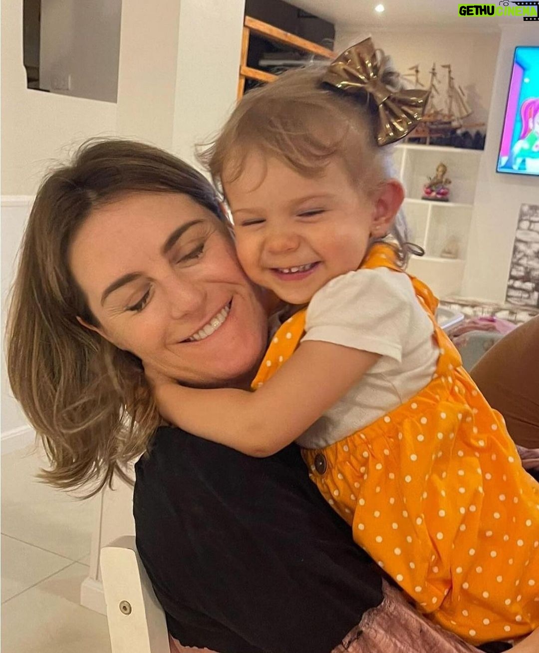 Alessandra Maestrini Instagram - #tbt de quando conheci @lalunasasso . "Acho" que ela gostou de mim... FOFURAAA😍❣️