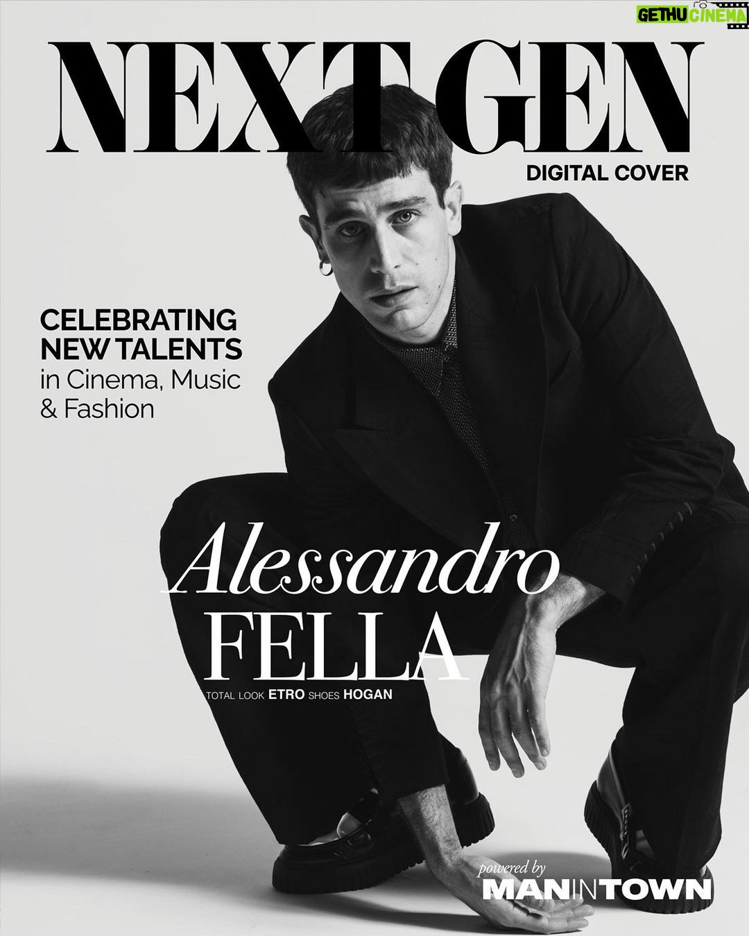 Alessandro Fella Instagram - Guardando serie tv di successo come 'Il paradiso delle signore' o 'La compagnia del cigno', sono stati in tanti ad accorgersi di lui. La sua bravura e il suo charme non hanno lasciato indifferenti pubblico e critica. Stiamo parlando di Alessandro Fella. Tra i suoi ultimi lavori c'è il film 'Il punto di rugiada' di Marco Risi e le serie tv 'Maria Corleone', in cui interpreta Luca Spada, e ‘Barbarians’, serie di Netflix. Prossimamente lo vedremo in diversi progetti, tra cui la serie tv internazionale 'Ride Out Avails', ‘Monterossi 2’ in uscita il 10 novembre su Prime Video e ‘Folle d’Amore: Alda Merini’, film di Roberto Faenza presentato al prossimo Festival del Cinema di Torino. Text by @gifantasia Watching successful TV series such as 'Il paradiso delle signore' or 'La compagnia del cigno', many people have taken notice of him. His skill and charm have not left audiences and critics indifferent. We are talking about Alessandro Fella. His latest works include the film 'Il punto di rugiada' by Marco Risi and the TV series 'Maria Corleone,' in which he plays Luca Spada, and 'Barbarians,' a Netflix series. Coming soon we will see him in several projects, including the international TV series 'Ride Out Avails,' 'Monterossi 2' to be released on November 10 on Prime Video, and 'Folle d'Amore: Alda Merini,' a film by Roberto Faenza presented at the upcoming Turin Film Festival. Read the full interview at the link in bio Credits Editor in chief @federicopoletti Photographer @davide_musto Stylists @la_sara_kane , @vaneboz – @othersrl Make-up @marta_ricci_mua – @simonebelliagency Hair Elena – @contestarockhair Photographer assistant @valeciampi #MANINTOWN #alessandrofella #cinema #mariacorleone