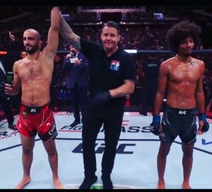 Alex Caceres Instagram - First I would like to thank my wife and teammates @zen_ronin_  and @themmalab, my managers @firstroundmgmt, as well as the @ufc for the opportunity. Tonight wasn’t my night, i broke my forearm blocking a head kick in the first round and tried my best to win even through the pain.
Hats off to @knockoutcancer for a grate fight