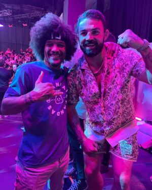 Alex Caceres Instagram - Had great time catching some fights at @karatecombat and got to see some friends and my coach form tuff #gsp don’t forget to checkout the link below.  http://Wearkp.com