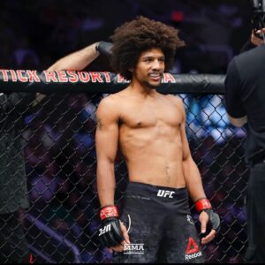 Alex Caceres Instagram - 👊🏽🚨New guest alert!🚨

MMA fighter & #15 in the UFC featherweight rankings @i_am_here_now_alex joins us!🔥

-
📥DM ur fan questions or 👇🏽comment below! 
-
#SexAndViolenceWithRebelGirl 🎙💋
#UFC #MMA #BruceLeeRoy #AlexCarceres