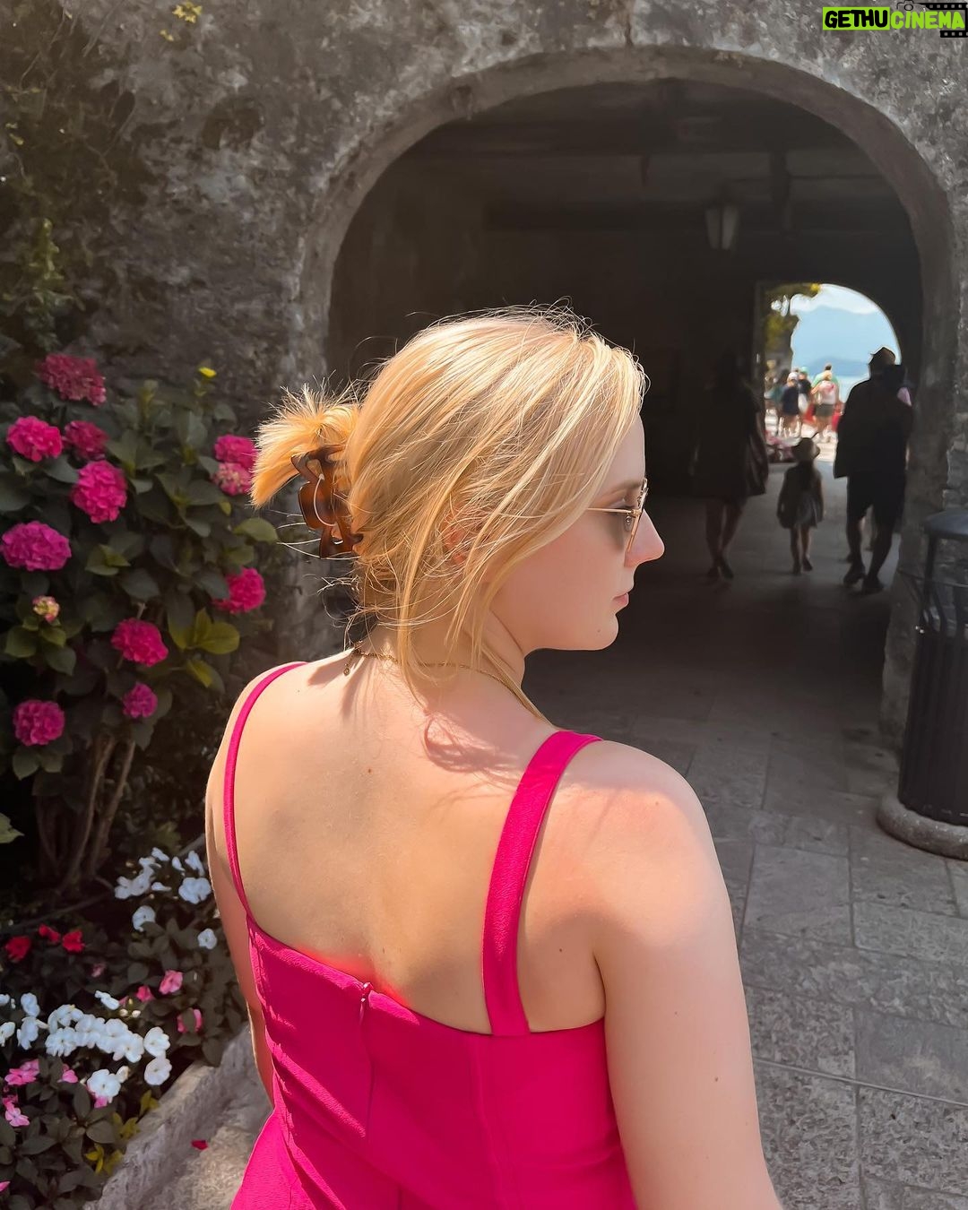 Alexa Davies Instagram - Italy photo dump #1. - Potraits.