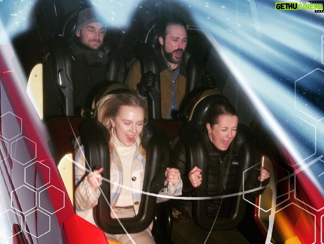 Alexa Davies Instagram - Disney dump 1. Handsome team bracing the day (@bethanygwyndav) 2. Brave soldiers 3. Olaf in complete shock that Jim has graced him with a wave 4. Obligatory (god bless that popcorn feasting legend) 5. A story told in 4 faces. #disneylandparis