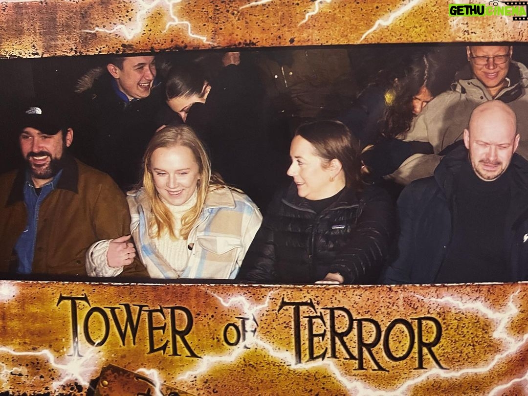 Alexa Davies Instagram - Disney dump 1. Handsome team bracing the day (@bethanygwyndav) 2. Brave soldiers 3. Olaf in complete shock that Jim has graced him with a wave 4. Obligatory (god bless that popcorn feasting legend) 5. A story told in 4 faces. #disneylandparis
