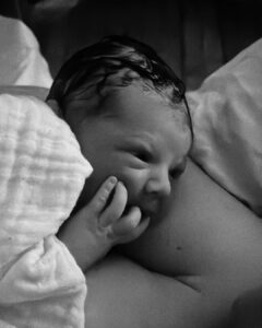 Alexa Nikolas Instagram - We love you Truth Vespertine ❤️🥰 Only 3 hours of labor at home and then he was in my arms. August 7 2023 🦁 Thank you so much @birthingrhythm & @laboroflovela for making me feel so safe and strong ❤️🙏🏻