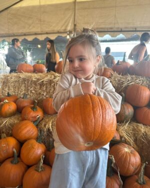 Alexa Nikolas Instagram - Family 🎃🎃🎃🎃