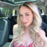 Alexandra Giroux Instagram – 💖Jeudredi youppi 🥳😅😍 quoi que ça me change pas grand chose étant donné que je suis en congé de maternité 😂😅