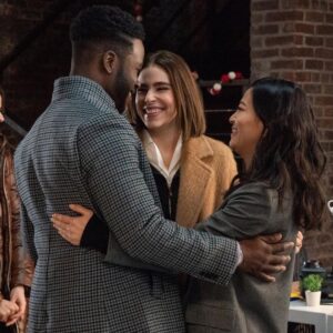 Alexandra Turshen Instagram - Maybe Rach needs a little less caffeine and a few more hugs 🤗

#partnertrack track @netflix @netflixgolden