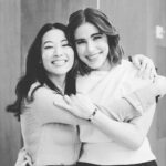 Alexandra Turshen Instagram – Maybe Rach needs a little less caffeine and a few more hugs 🤗

#partnertrack track @netflix @netflixgolden