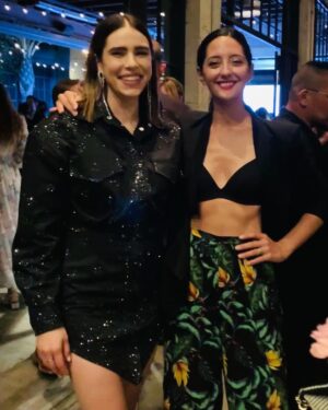 Alexandra Turshen Instagram - Buckle up, friends. It’s about to get litigious round here!! I LOVE our #PartnerTrack family. @netflix @netflixgolden 

⚡️Styling @estherthebest 
Makeup @wafala 
Hair @marosbeauty 
Nails @yaofu97 

#partnertrack #netflixpartnertrack #netflix #ardencho #bradleygibson #alexandraturshen