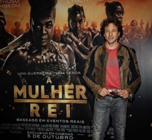 Alexandre da Silva Instagram - Uma realidade distante mas que mesmo estes anos todos ainda parece fazer sentido para muita gente, infelizmente ! Um filme a ver ! #amulherrei #revitriders