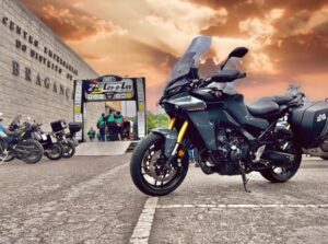 Alexandre da Silva Instagram - My ride ! Mais um Lés-a-Lés desta vez aos comando da nova Tracer 900 GT+ #yamaha #tracer900gt+