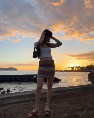 Alexia Ioannides Instagram - 🫡🌴🌺