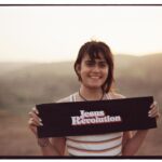 Alexia Ioannides Instagram - Jesus Revolution bts by @brentmccorkle ♥︎ in theaters now!