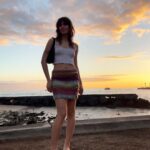 Alexia Ioannides Instagram - 🫡🌴🌺