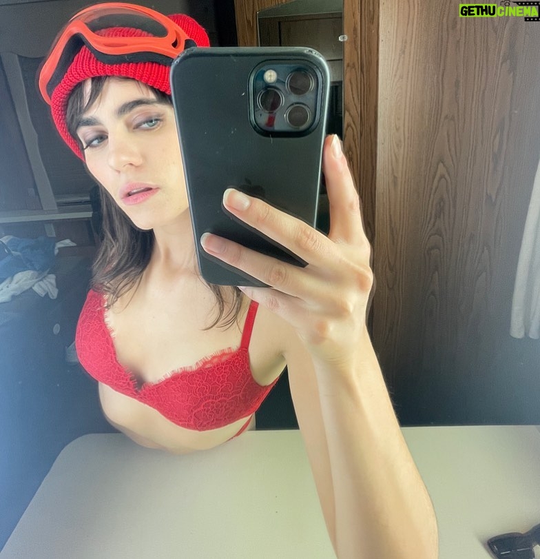 Alexia Ioannides Instagram - did a fun little arc on @thesexlivesofcollegegirls and got to wear this truly historic outfit. out now on @hbomax ✨♡