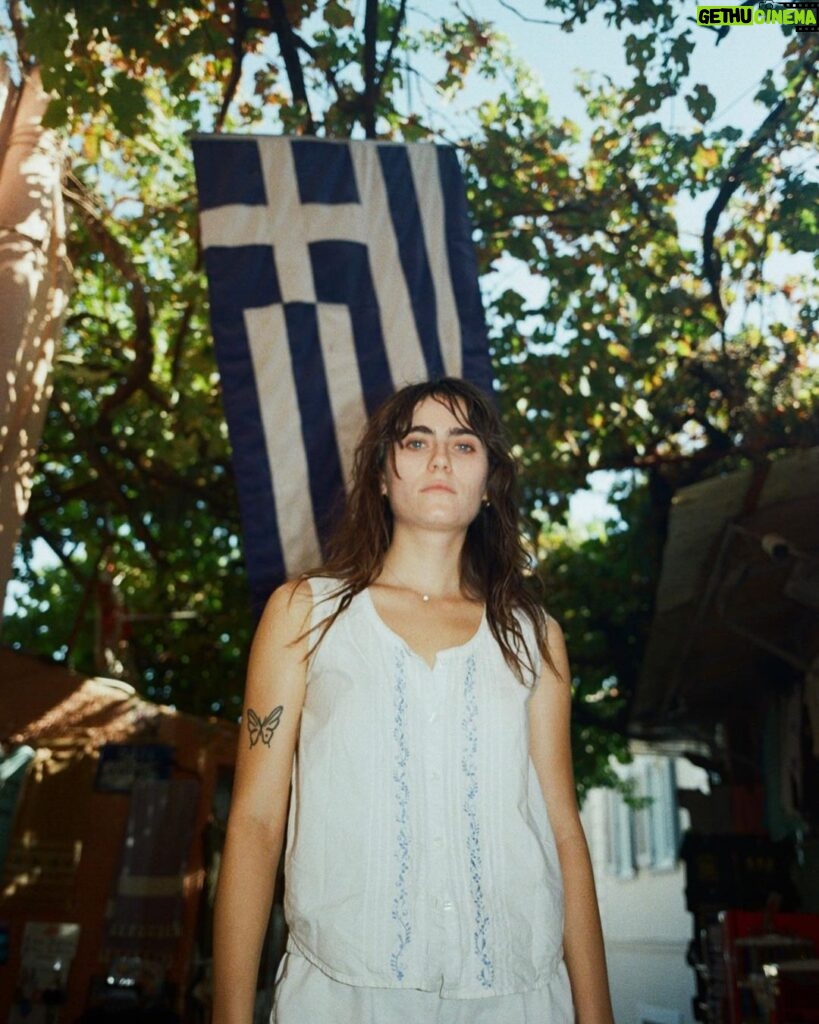 Alexia Ioannides Instagram - greek alert ★📷@noahkentis