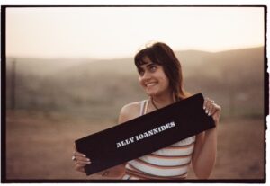 Alexia Ioannides Instagram - Jesus Revolution bts by @brentmccorkle ♥︎ in theaters now!