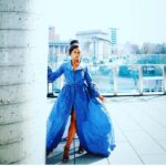 Alexis Floyd Instagram - three // New York Fashion Week @baruni_fashion ▪️ @saakshakinni ▪️ @helenyarmak ▪️ @stolen.stores ▪️ @dauphinette.nyc ▪️ @pamellaroland styled by :: @jenniferudechukwu footwear :: @bellabellashoes @ricagno_ handbags :: @zaamofficial @arieltaub_accessories hair :: @geobrianhmu makeup :: @sophieono @fashionweek #nyfw #fashionweek @nyfw New York Fashion Week: the Shows
