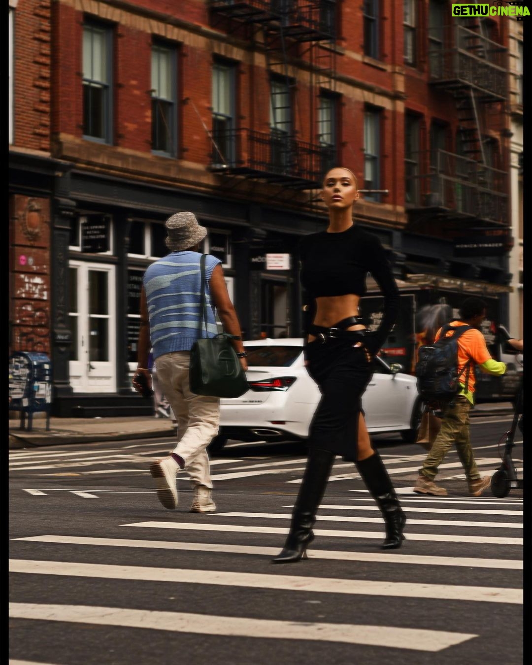Alexis Ren Instagram - Back and never better @perazna @monsemaison New York City, N.Y.