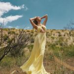 Alexis Ren Instagram - This was an absolute dream. Thank you @grazia_magazine_bg and the best team ❤️ Photographer: @Janaschuessler  Styling: @jordanshilee Makeup: @Novakaplan Hair: @jennlagron Equestrian Production:  @fourlegsonset Producers: @Nataliesteger @greatsocialclub Photo Assistant: @luisasillmann Makeup Assistant @karlabonillamua Styling Assistants: Abbey Hyland and Perri Kessler
