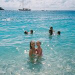 Alexis Ren Instagram - Heading to my favorite island with my favorite people and to say I’m excited is an understatement