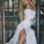 Alexis Ren Instagram – Heading to my favorite island with my favorite people and to say I’m excited is an understatement