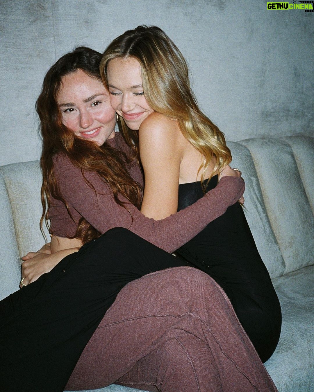 Alexis Ren Instagram - Thank you for all the birthday wishes. I’ve never felt more empowered, loved, & confident..but most of all I’ve never felt more me. You guys are my wish come true.