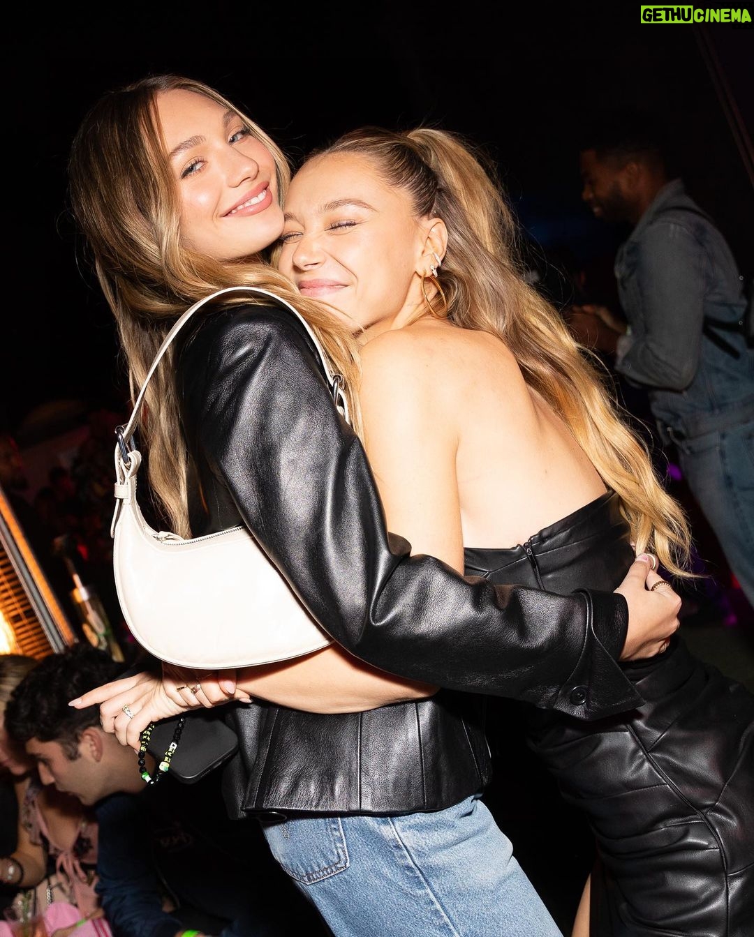 Alexis Ren Instagram - Thank you for all the birthday wishes. I’ve never felt more empowered, loved, & confident..but most of all I’ve never felt more me. You guys are my wish come true.