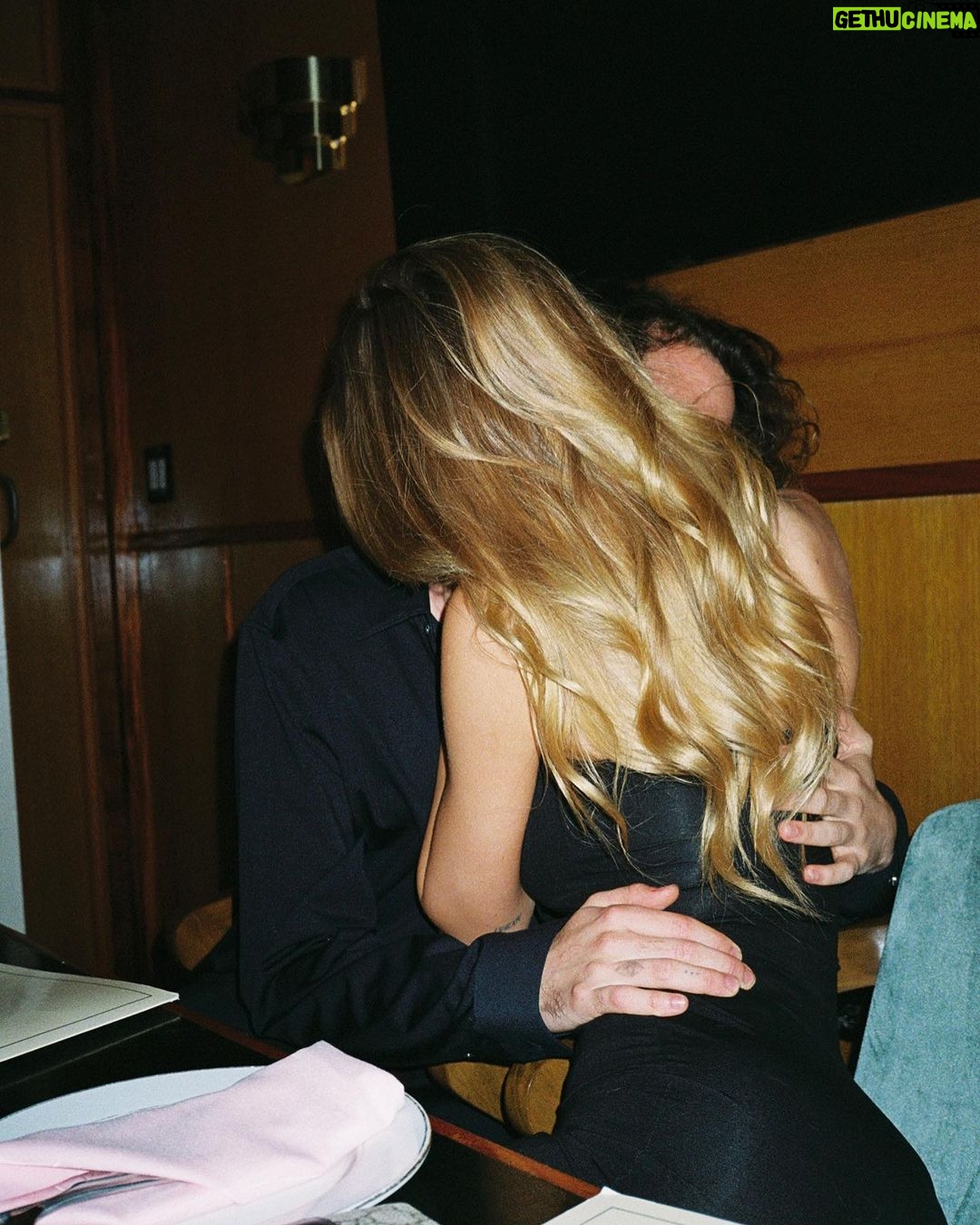 Alexis Ren Instagram - Thank you for all the birthday wishes. I’ve never felt more empowered, loved, & confident..but most of all I’ve never felt more me. You guys are my wish come true.