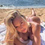 Alexis Ren Instagram -