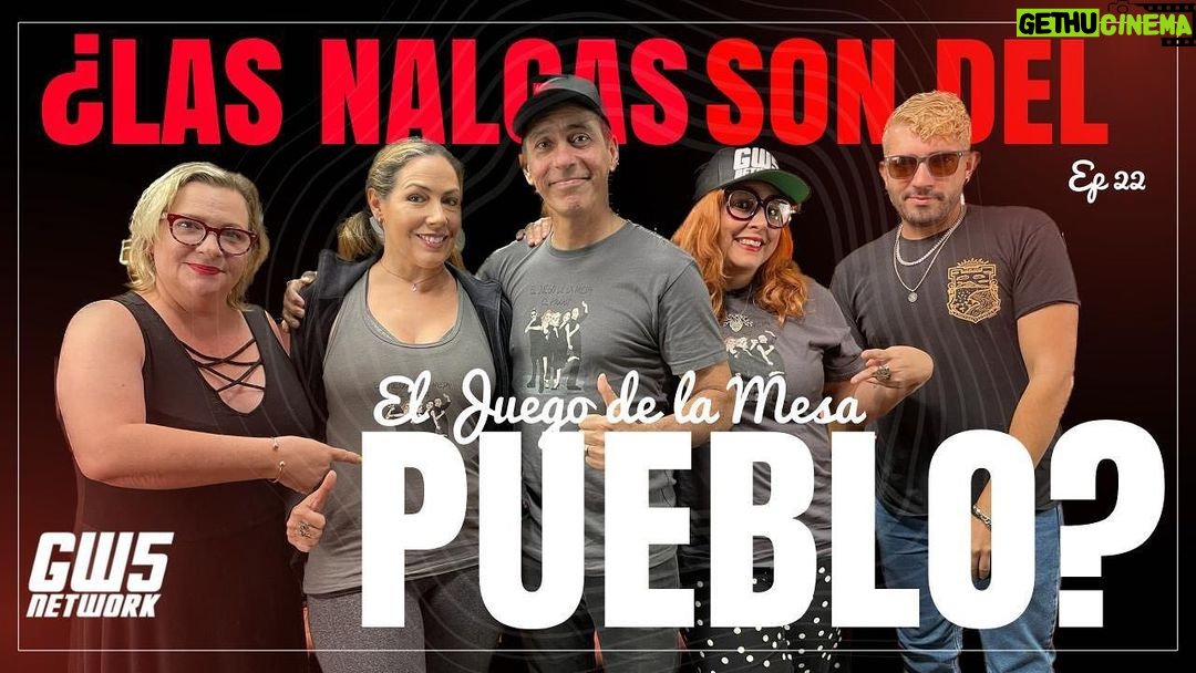 Alfonsina Molinari Instagram - El juego de la mesa - Ep.22: “Entonces…¿las nalgas del alcalde de Camuy son del pueblo?" Con jugosos temas y opiniones variadas, ¡este episodio estuvo candente entre la corrupción en Puerto Rico, la demanda de la ex novia del conejo malo y los sacerdotes con la posibilidad de casarse! Alfonsina nos recuerda que las mujeres ya no lloran, las mujeres facturan. Gabriel nos explica qué es lo que pasa en el caso del alcalde de Guaynabo y los demás involucrados. Wanda quiere que le paguen sus regalías a la ex novia del conejo malo… ¡muy bien, Wanda! Sylvia se indigna por las razones por las cuales los sacerdotes no se han podido casar. ¡y a Jorge le han encantado todos los temas! Pero si siempre los temas son de lo mejor, Jorgito! ¿Se atreven a jugar? Entre risas y diálogos amenos, ¡este juego ya comenzó! https://www.latiendadeproduccionesgirasol.com/ http://patreon.com/ProduccionesGirasol Suscríbete a través de GW Cinco Network en YouTube Suscribete en cualquier plataforma de Podcasts. Síguenos en Instagram, Facebook y Twitter. Déjanos saber lo que quieras a través de Whatsapp: 787-600-5802. Grabado desde GW-Cinco Studio como parte de GW5 Network #tunuevatelevisión. Puedes ver toda la programación en www.gwcinco.com