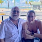 Alfonsina Molinari Instagram - Felices 77 a mi señor padre. Almuerzo familiar frente a la bahía, en el pueblo que lo vio nacer: Cataño. ¡Qué sean muchos, muchos más! 😍