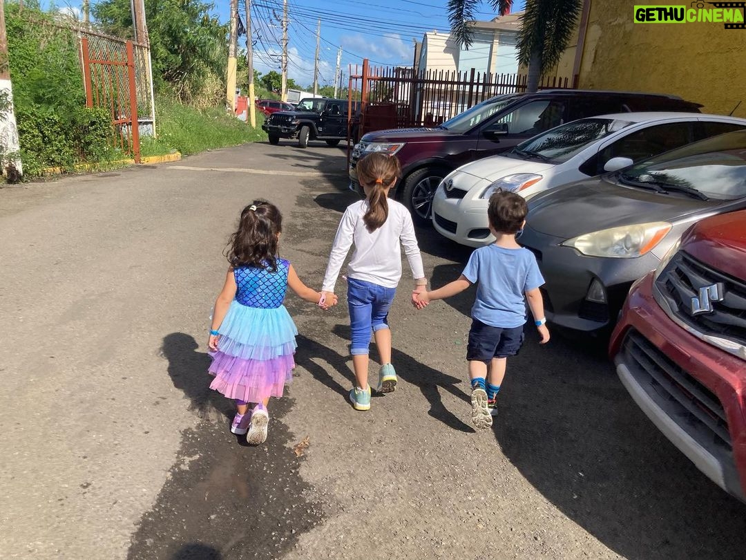 Alfonsina Molinari - 608 Likes - Estos tres tienen una pijamada esta noche en casa de abuelita. 😬
Recen por @johannarosalyoficial
#Primos #OliviaGabriela #JoseGilberto #ElenaIsabel