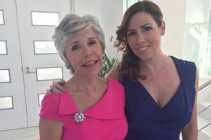 Alfonsina Molinari Instagram - Photo dump. 
@johannarosalyoficial y yo hemos trabajado muchas veces juntas. Y que sean muchas más.🙂
