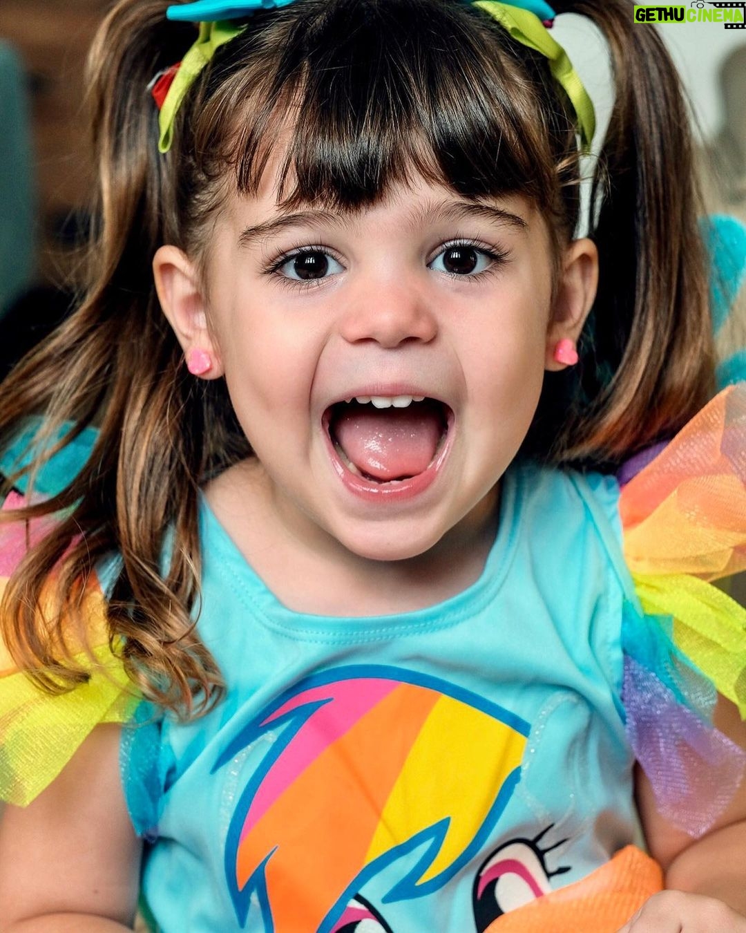 Alfonsina Molinari - 1.6K Likes - #tbt dedicado a las caras de #OliviaGabriela
Octubre 2019 - 3 años
😍
📷 @jacpr