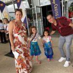Alfonsina Molinari Instagram - Y se acabaron las vacaciones. Me mantuve bastante desconectada pero ahora que estamos de vuelta puedo compartir con ustedes algunas fotitos. No tengo muchas, porque mi departamento son los videos para mantener a los abuelos bien informados. 😉 La primera parte de las vacaciones fue en el Disney Dream. Un verdadero sueño para Olivia que lo había estado pidiendo. Pero logramos mantener la sorpresa hasta llegar al muelle. 😍 Luego les comparto fotos de la segunda parte de las vacaciones en Houston. #OliviaGabriela #ElenaIsabel #familia #vacaciones #crucerodisney
