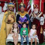 Alfonsina Molinari Instagram - #reyesmagos #OliviaGabriela #ElenaIsabel #JoséGilberto #familia