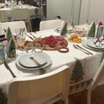 Alfonsina Molinari Instagram - About last night… Porque es importante y saludable hacer espacio en la agenda para los amigos. 😍🎄🎅🏼