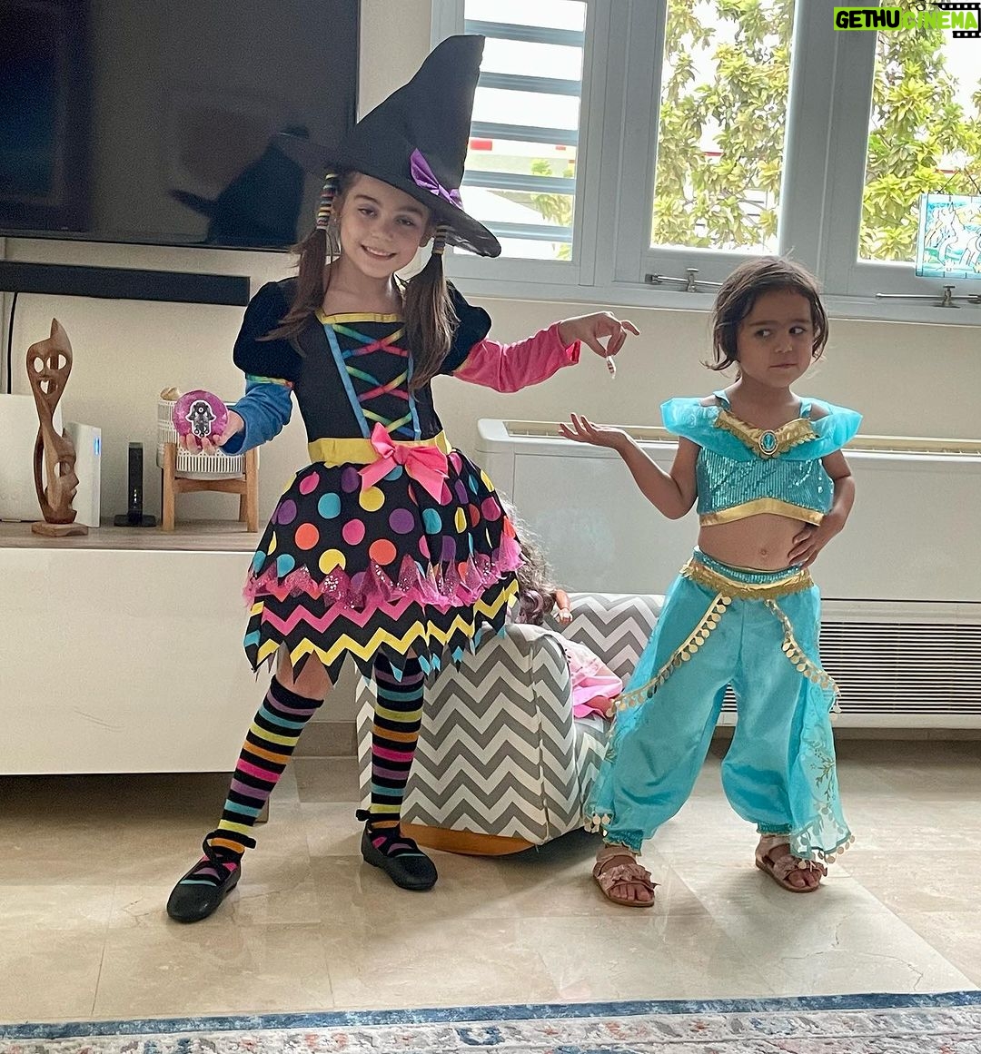 Alfonsina Molinari - 843 Likes - ¡Japi Jalouín!
#OliviaGabriela
#ElenaIsabel