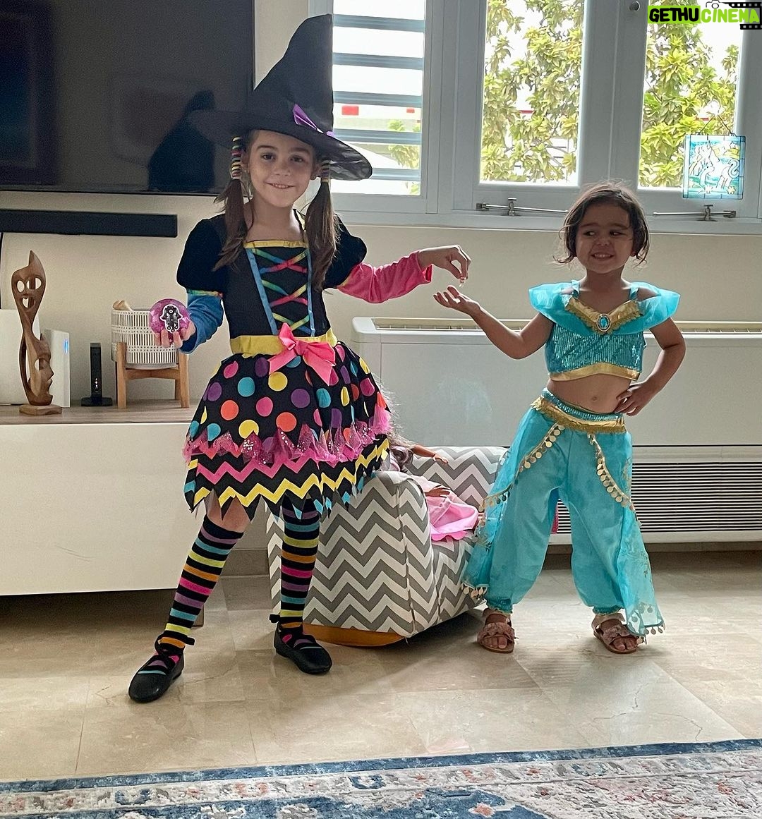 Alfonsina Molinari - 843 Likes - ¡Japi Jalouín!
#OliviaGabriela
#ElenaIsabel