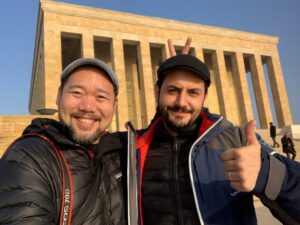 Ali Barkın Instagram - Happy Birthday brother 🍀🎂 @seunghyun.han 
It’s awesome to walk around Turkey with you...
It’s so precious to meet you after ten years and to realise that our fellowship will last for ever... 🍀