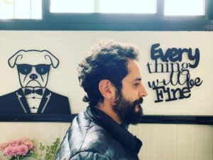Ali Barkın Instagram - Yaş 36.. Sağlıklı olsun.. Hayallerimizin bazıları gerçek olsun.. “Fena bi yıl değildi” diyelim.. Selamlar, saygılar..