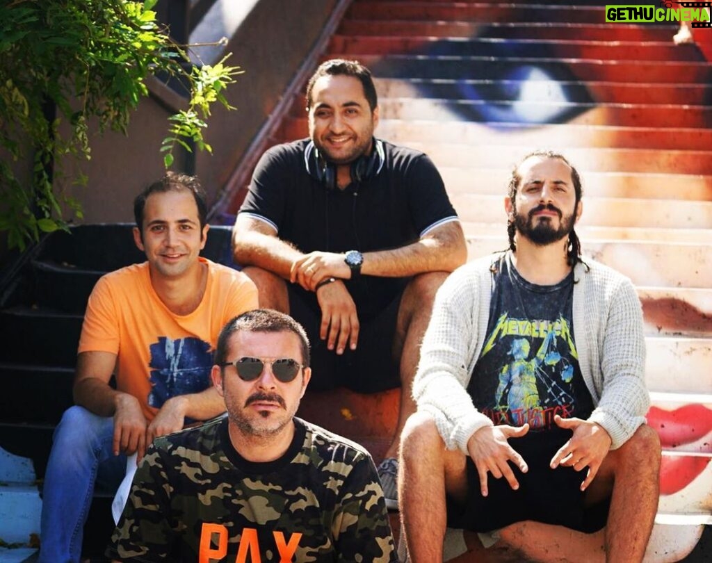 Ali Barkın Instagram - The gang 🖖🏻 @aogfiilm @aogofficial @sugarworkzofficial 📷 by @yigitdanaci