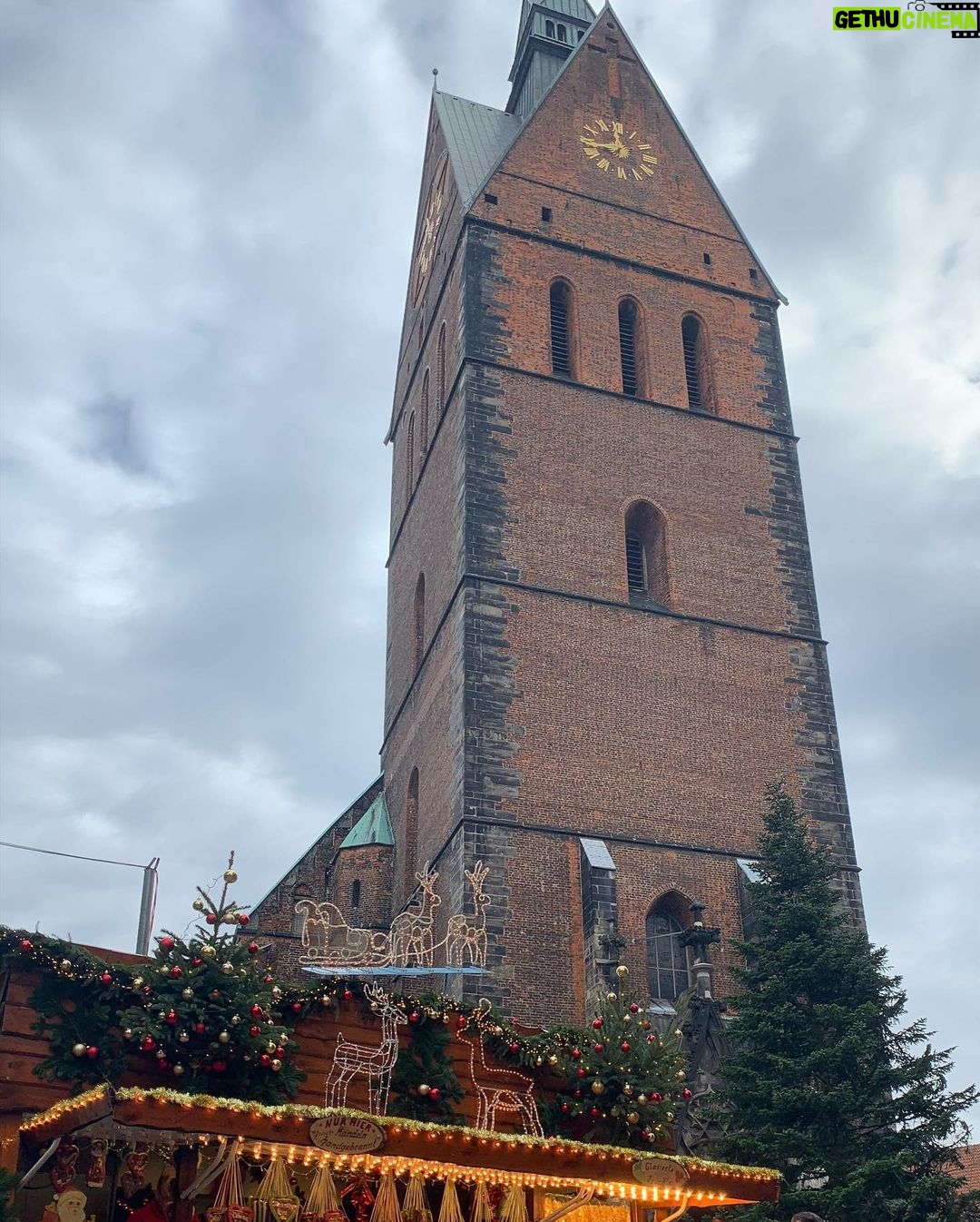 Ali Barkın - 1.1K Likes - Hannover 🎄