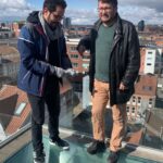Ali Barkın Instagram – Ekip Aarhus’da… 🇩🇰 
@ezgiesmakurklu @alisahinsinema #hakikatfilmi Aarhus, Denmark